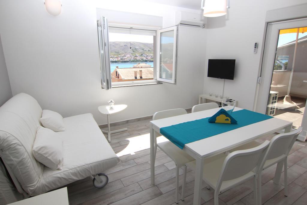 Apartment Villa Franci Pag Town Exterior photo